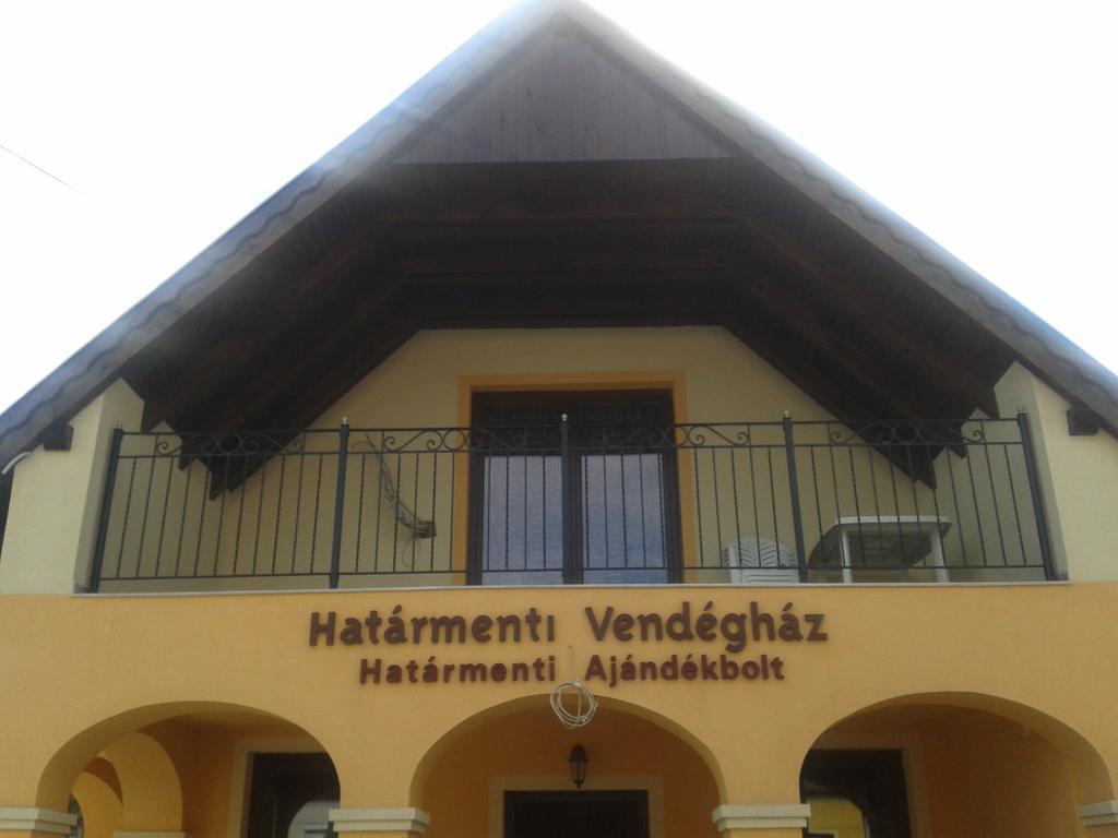 Hatarmenti Vendeghaz Zsira Exterior photo
